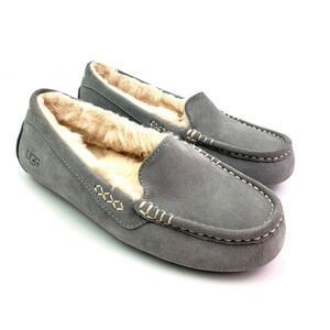 Ugg Ansley Womens Size 7 Gray Suede Slip On Comfort Sheepskin Moccasin Slippers